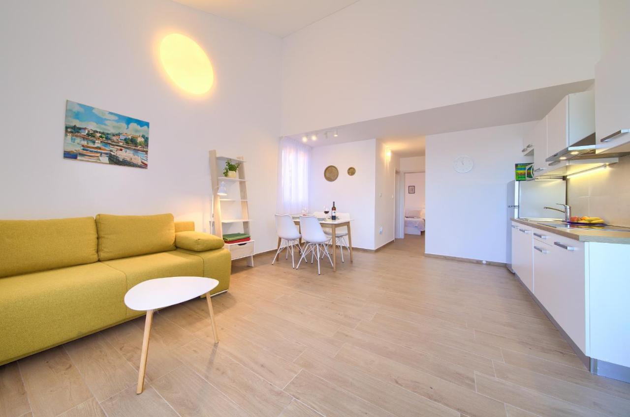 Apartments Meri Нівице Екстер'єр фото