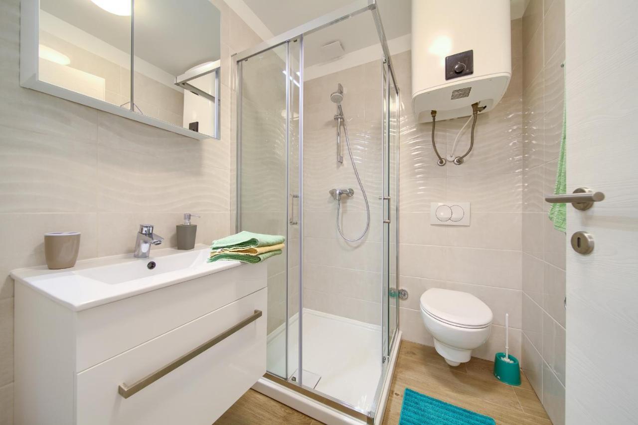 Apartments Meri Нівице Екстер'єр фото
